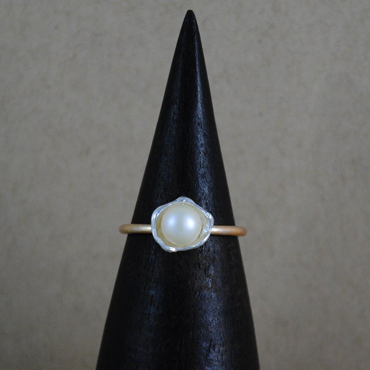 Oyster Pearl Ring mixed metals